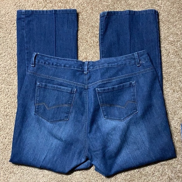 Women’s Relativity jeans Size 16W good condition - Picture 3 of 7